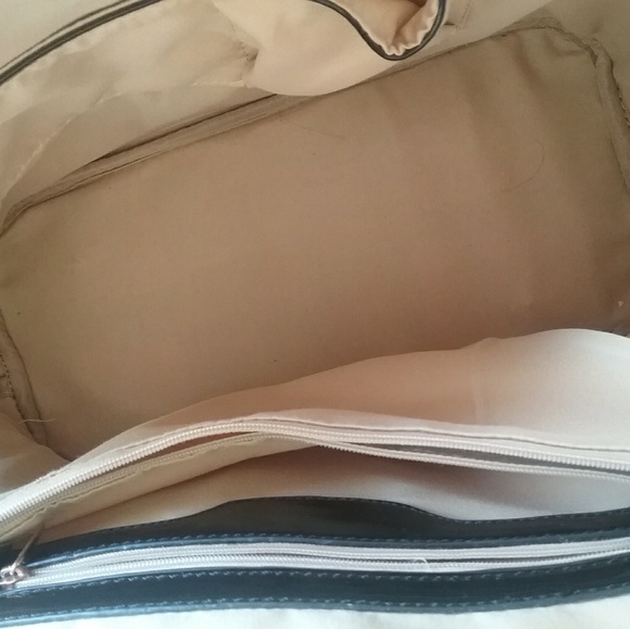 Large Brightly Colored Purse - Picture 4 of 4